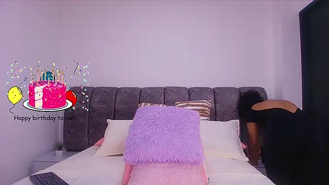 Snapshot of naia_blessed chatting on 5, 11, 2025 naia blessed online show from 5, 11, 2025