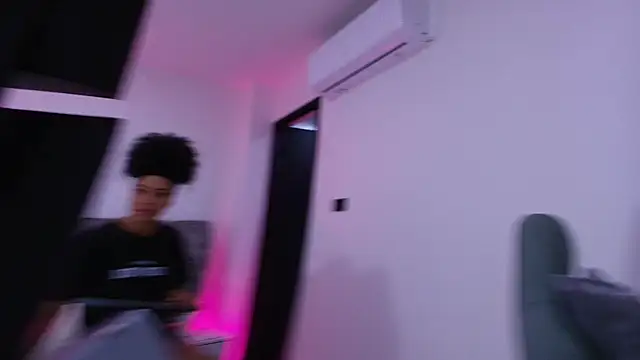 Snapshot of naia_blessed chatting on 7, 11, 2025 naia blessed online show from 7, 11, 2025