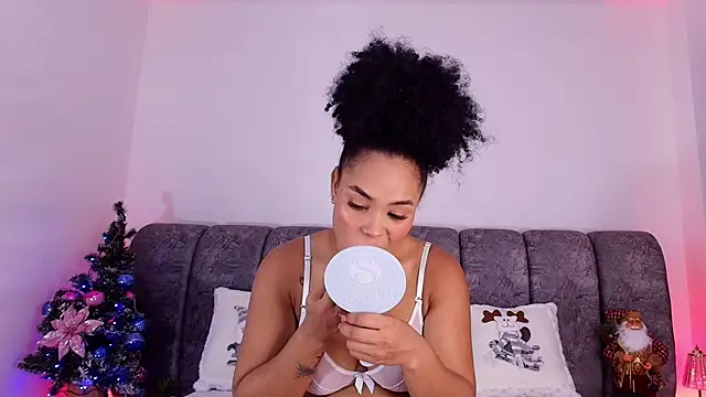 Snapshot of naia_blessed chatting on 3, 12, 2025 naia blessed online show from 3, 12, 2025