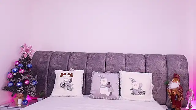 Snapshot of naia_blessed chatting on 22, 12, 2025 naia blessed online show from 22, 12, 2025