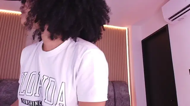 Snapshot of naia_blessed chatting on 19, 2, 2026 naia blessed online show from 19, 2, 2026