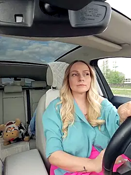 Snapshot of Bondgirl_013 chatting on 16, 10, 2025 Bondgirl 013 online show from 16, 10, 2025