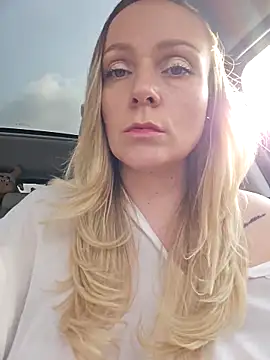 Bondgirl 013 online show from 15, 11, 2025