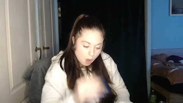 Snapshot of ryhhnnagold99 chatting on 5, 3, 2026 ryhhnnagold99 online show from 5, 3, 2026