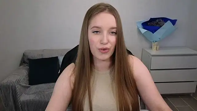 EvaMaddison online show from 17, 12, 2024