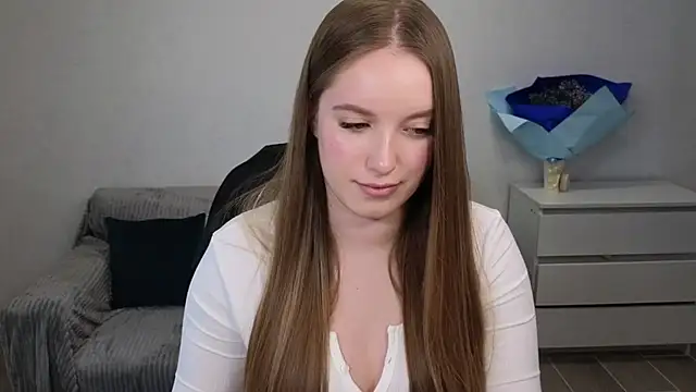 EvaMaddison online show from 20, 12, 2024