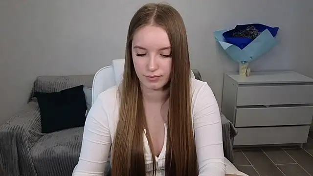 EvaMaddison online show from 21, 12, 2024