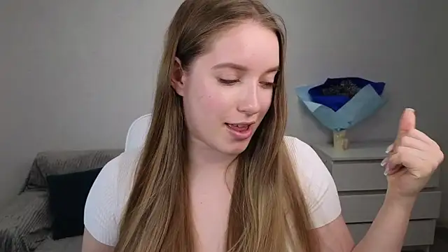 EvaMaddison online show from 11, 1, 2025