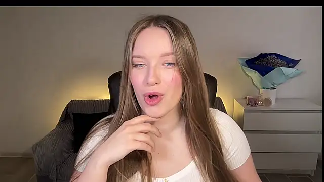 EvaMaddison online show from 9, 3, 2026