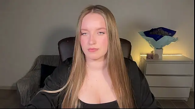 EvaMaddison online show from 11, 5, 2026