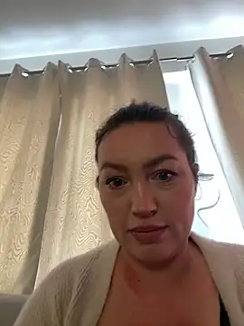 Lana-Giselle online show from 12, 1, 2025