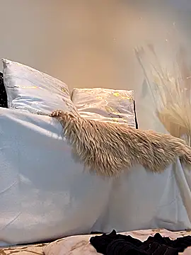 AureliaDoux online show from 16, 9, 2025