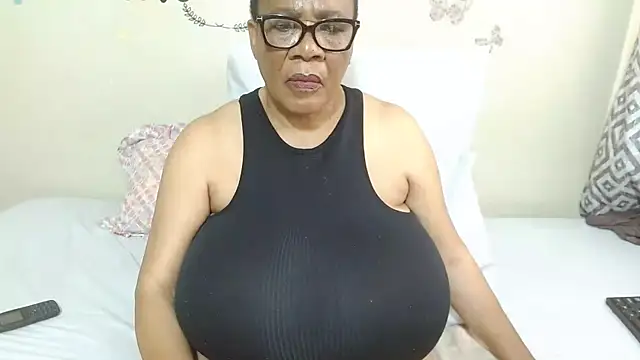 DairyQueen2 online show from 31, 10, 2025