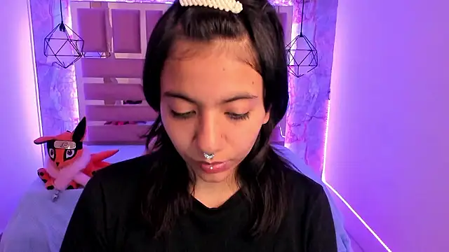 Nami usagi online show from 3, 12, 2024