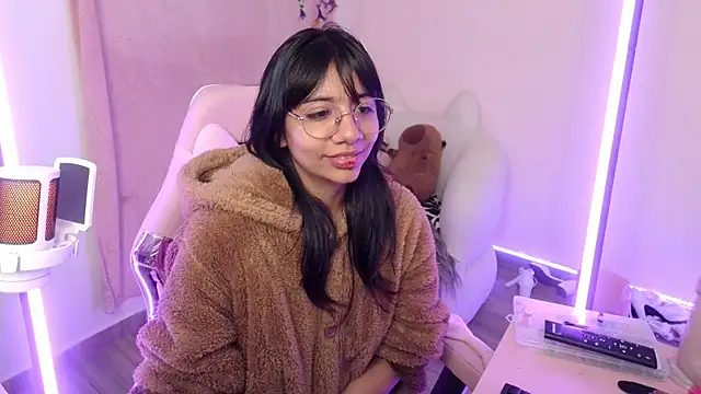 Nami usagi online show from 10, 9, 2025