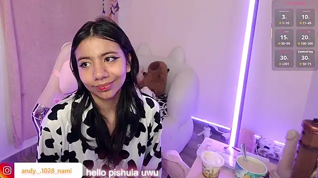 Nami usagi online show from 11, 9, 2025