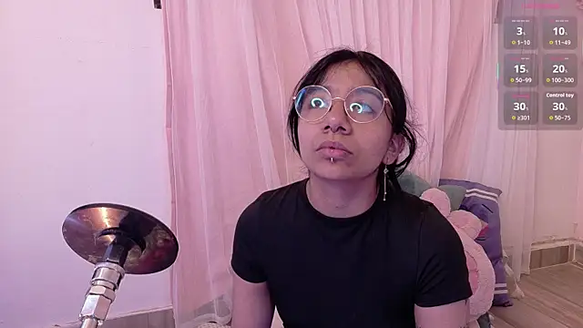 Snapshot of Nami_usagi chatting on 11, 6, 2026 Nami usagi online show from 11, 6, 2026
