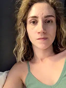 Snapshot of Feral_berry_8133 chatting on 26, 9, 2025 Feral berry 8133 online show from 26, 9, 2025