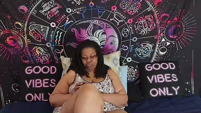 Snapshot of RenaeCumsAlot chatting on 25, 2, 2025 RenaeCumsAlot online show from 25, 2, 2025