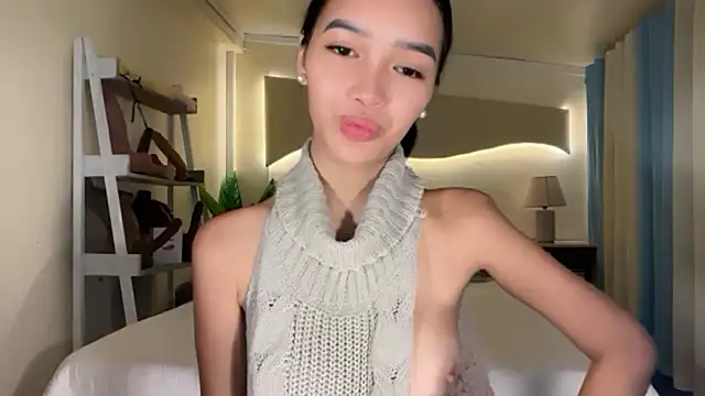 Snapshot of _caroline69 chatting on 24, 10, 2025 caroline69 online show from 24, 10, 2025