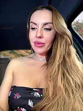 Snapshot of Kalli_Fornia chatting on 5, 10, 2025 Kalli Fornia online show from 5, 10, 2025