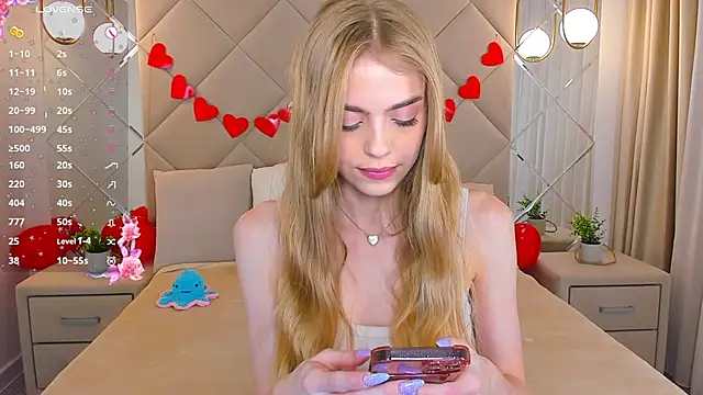 Snapshot of sayl0r_moon chatting on 27, 2, 2025 sayl0r moon online show from 27, 2, 2025