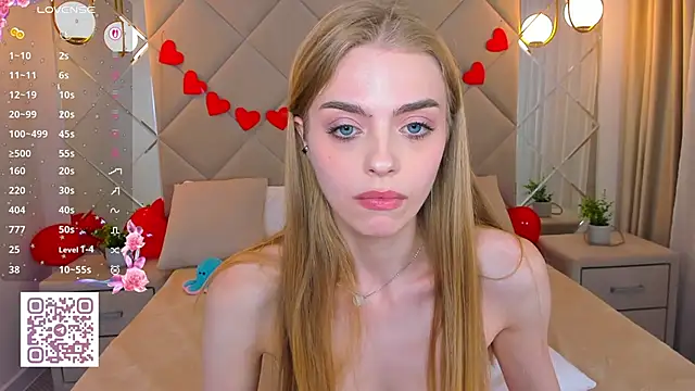 Snapshot of sayl0r_moon chatting on 1, 3, 2025 sayl0r moon online show from 1, 3, 2025