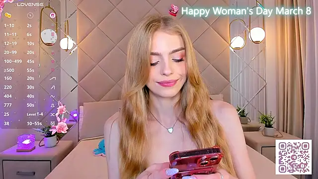 Snapshot of sayl0r_moon chatting on 7, 3, 2025 sayl0r moon online show from 7, 3, 2025