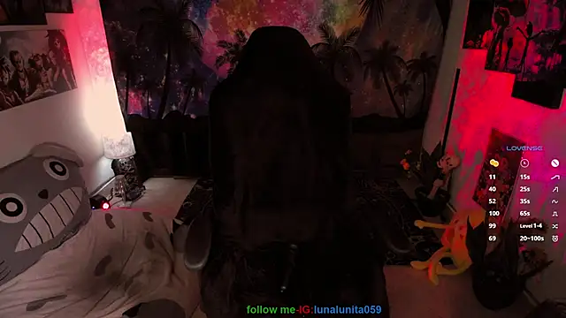 Snapshot of emma_luna59 chatting on 16, 1, 2025 emma luna59 online show from 16, 1, 2025