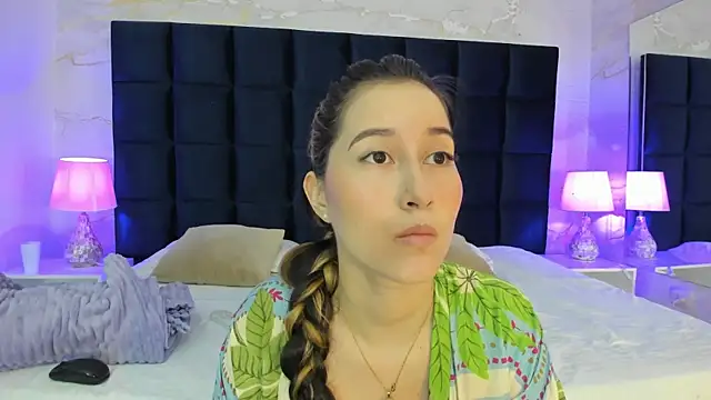 Snapshot of Abby_Sweet1_ chatting on 12, 11, 2025 Abby Sweet1 online show from 12, 11, 2025