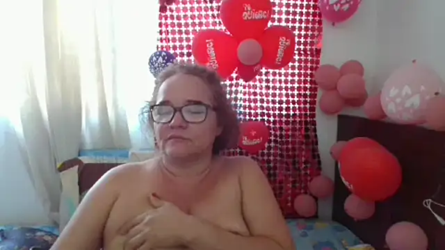 Snapshot of selenax2023 chatting on 16, 2, 2025 selenax2023 online show from 16, 2, 2025