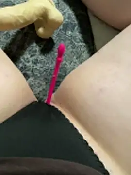 Snapshot of katcclovea chatting on 9, 11, 2025 katcclovea online show from 9, 11, 2025