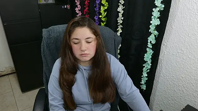 Snapshot of ann_bronw chatting on 15, 11, 2025 ann bronw online show from 15, 11, 2025