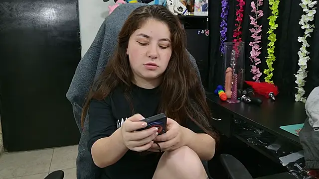 Snapshot of ann_bronw chatting on 28, 11, 2025 ann bronw online show from 28, 11, 2025