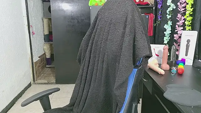 Snapshot of ann_bronw chatting on 9, 2, 2026 ann bronw online show from 9, 2, 2026