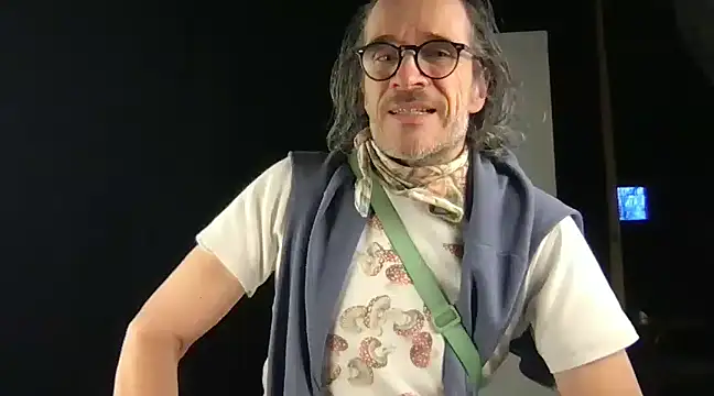 Snapshot of GioApri chatting on 27, 2, 2025 GioApri online show from 27, 2, 2025