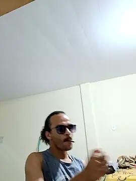 Snapshot of JamesQuaresma chatting on 23, 1, 2025 JamesQuaresma online show from 23, 1, 2025