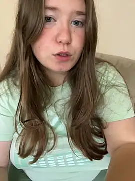 Snapshot of remirann_ chatting on 11, 9, 2025 remirann online show from 11, 9, 2025