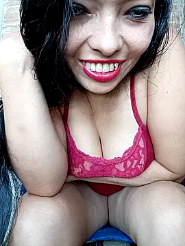 Snapshot of Melanymartinez105 chatting on 21, 9, 2025 Melanymartinez105 online show from 21, 9, 2025