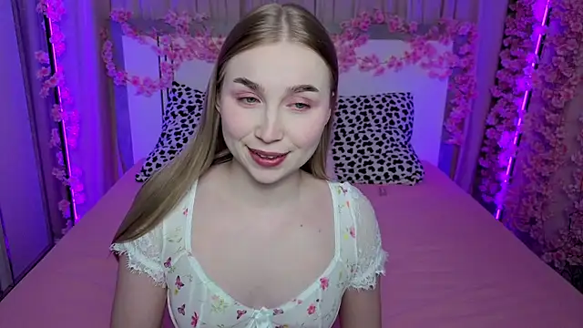 LilyStarlight online show from 18, 4, 2026