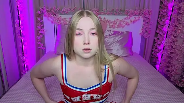 LilyStarlight online show from 16, 6, 2026