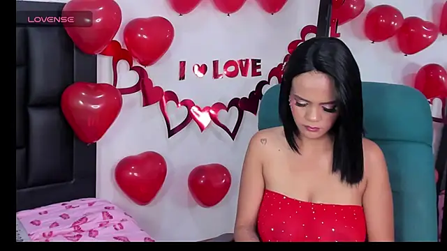 Snapshot of MaiaPetitte_ chatting on 15, 2, 2026 MaiaPetitte online show from 15, 2, 2026