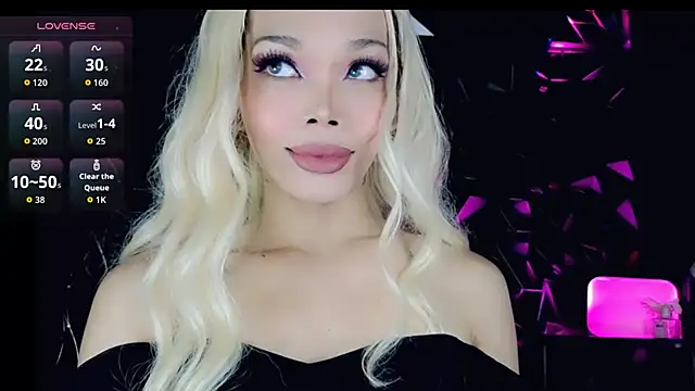 Snapshot of sugar_bbyxx chatting on 28, 9, 2025 sugar bbyxx online show from 28, 9, 2025