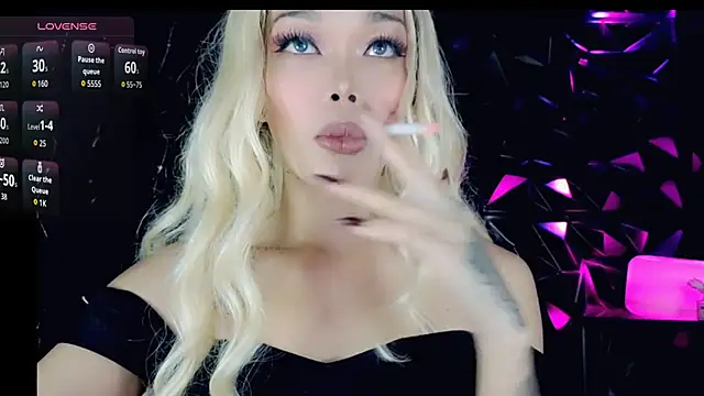 Snapshot of sugar_bbyxx chatting on 1, 10, 2025 sugar bbyxx online show from 1, 10, 2025