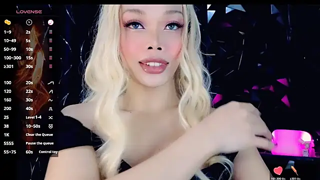 Snapshot of sugar_bbyxx chatting on 23, 10, 2025 sugar bbyxx online show from 23, 10, 2025