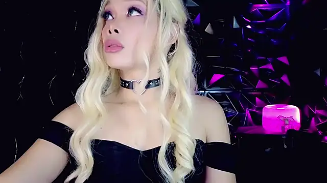 Snapshot of sugar_bbyxx chatting on 3, 12, 2025 sugar bbyxx online show from 3, 12, 2025