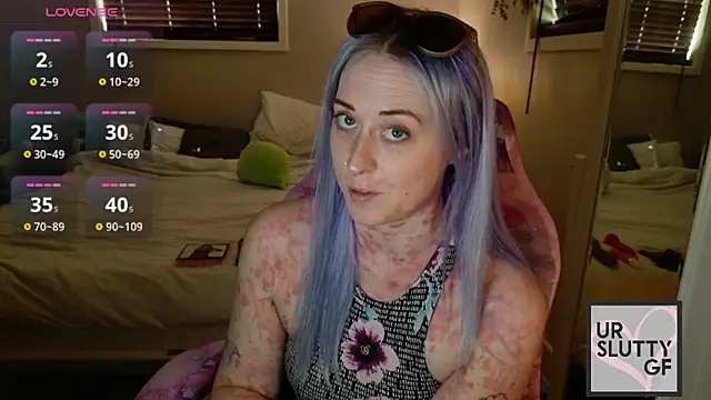 ursluttygf online show from 14, 5, 2026