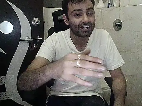 Snapshot of king_kong_india1 chatting on 15, 1, 2026 king kong india1 online show from 15, 1, 2026