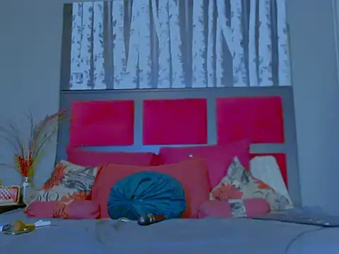 MissParis26 online show from 12, 10, 2025