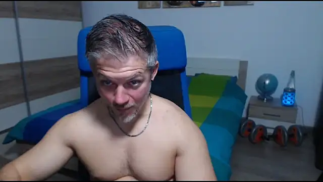 Snapshot of RobbyShawz chatting on 22, 10, 2025 RobbyShawz online show from 22, 10, 2025